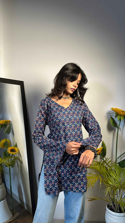 Desi Full Sleevs Short Kurti